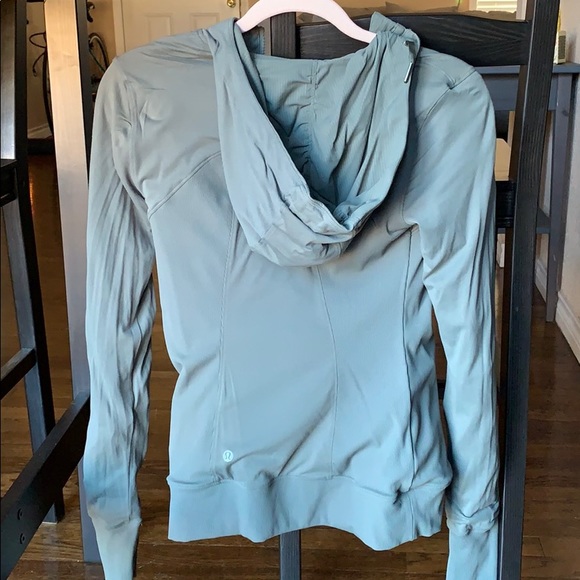 Reversible neutral green Lululemon jacket - Picture 4 of 4